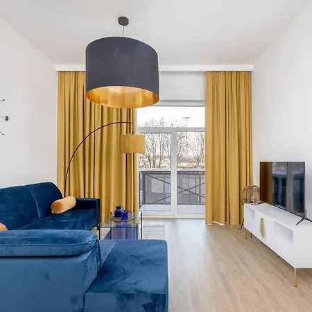 1-bedroom Luxury Near Metro Warsaw